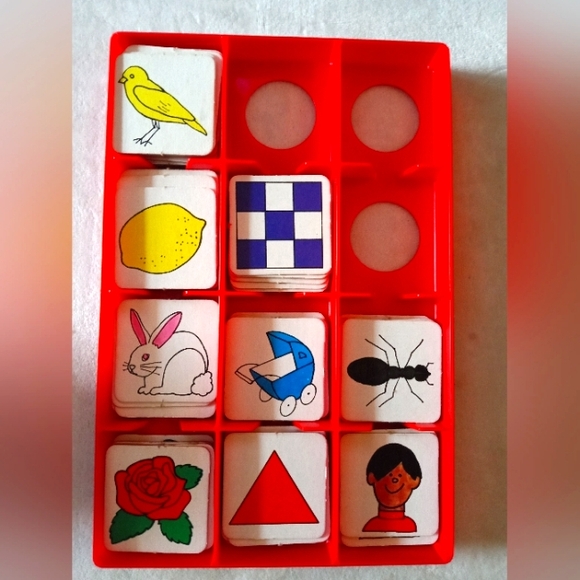 The Original Memory Card Matching Game ©1980 Milton Bradley Complete Set - Picture 8 of 9